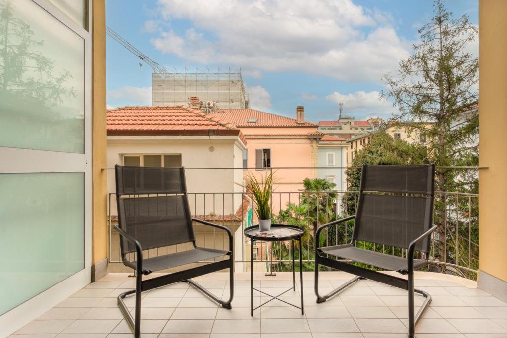 Buscine Home Pescara Centro - Palma Gratuita In Lido Attrezzato Kültér fotó